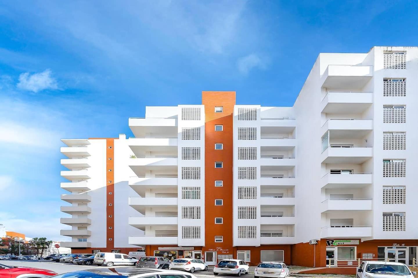 Spacious&Bright2Bedroom Apt Near Beaches,Sleeps 6 포티마오 외부 사진